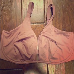 Victoria Secret Incredible unlined plunge 34DDD